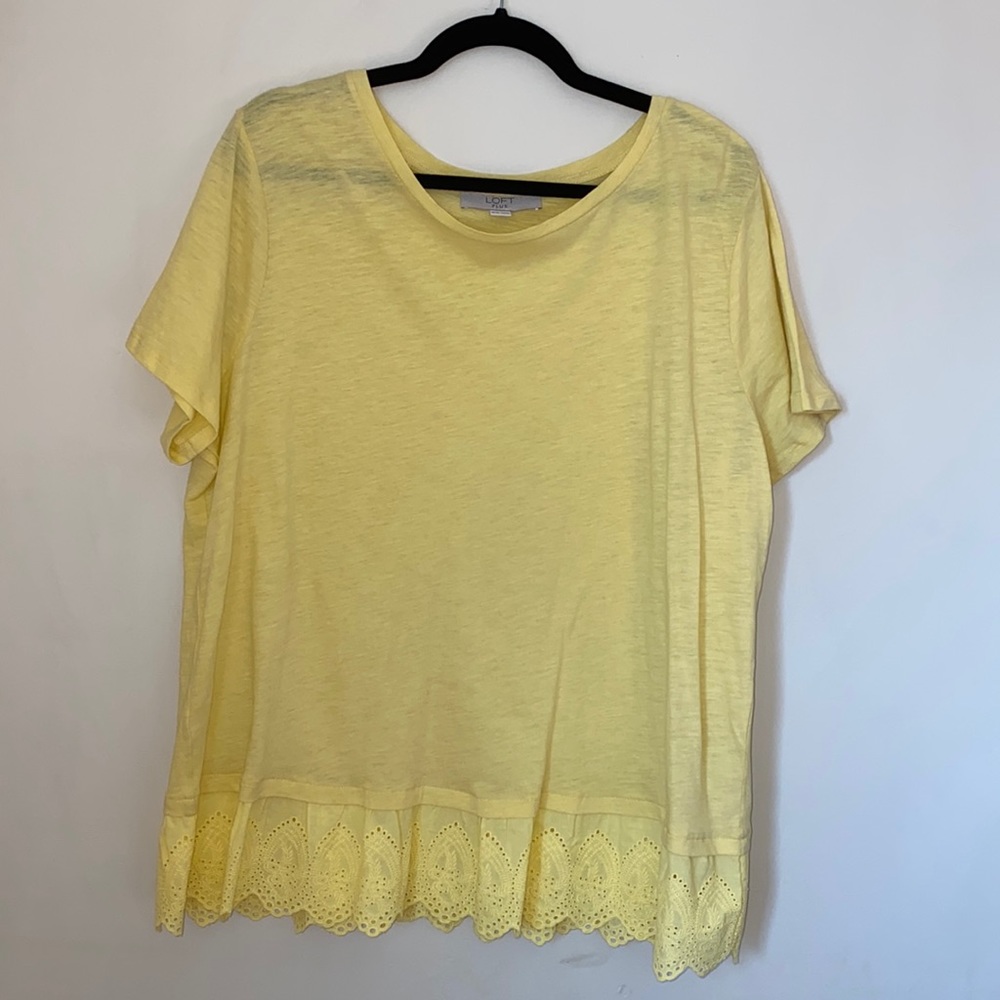 NWOT Ann Taylor Loft Yellow Tee